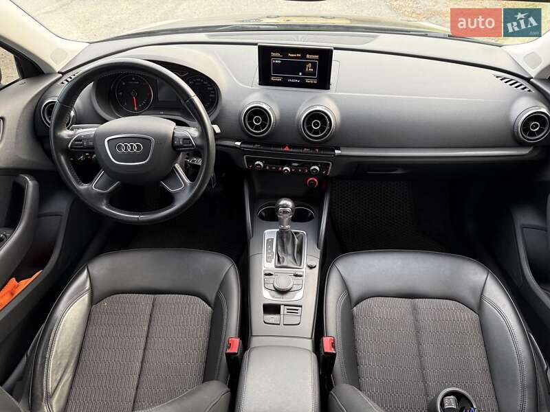 Хетчбек Audi A3 2015 в Дніпрі