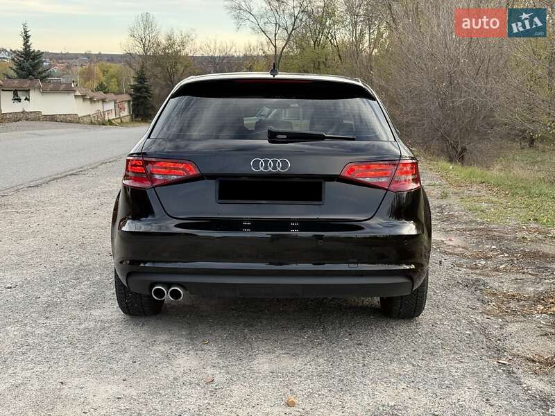Хетчбек Audi A3 2015 в Дніпрі