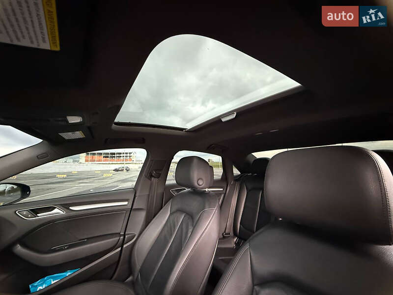 Седан Audi A3 2016 в Львові