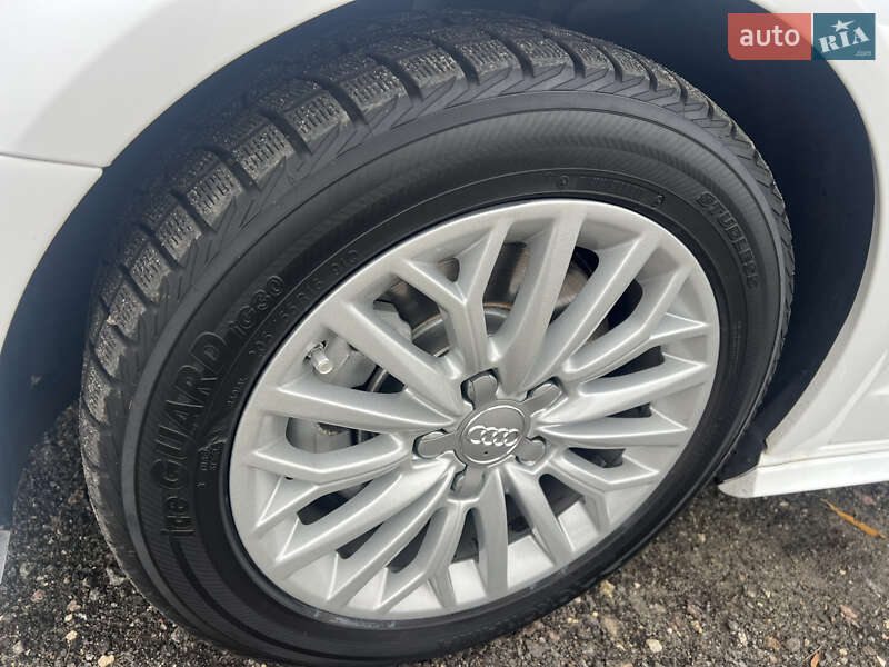 Хэтчбек Audi A3 2016 в Киеве