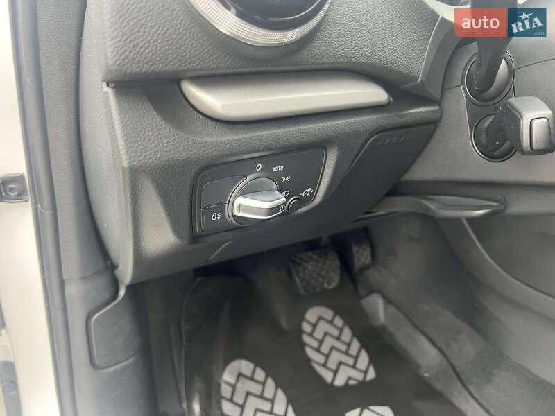 Хэтчбек Audi A3 2016 в Киеве