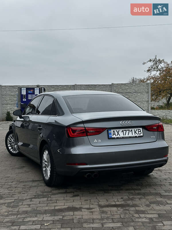Седан Audi A3 2016 в Харкові