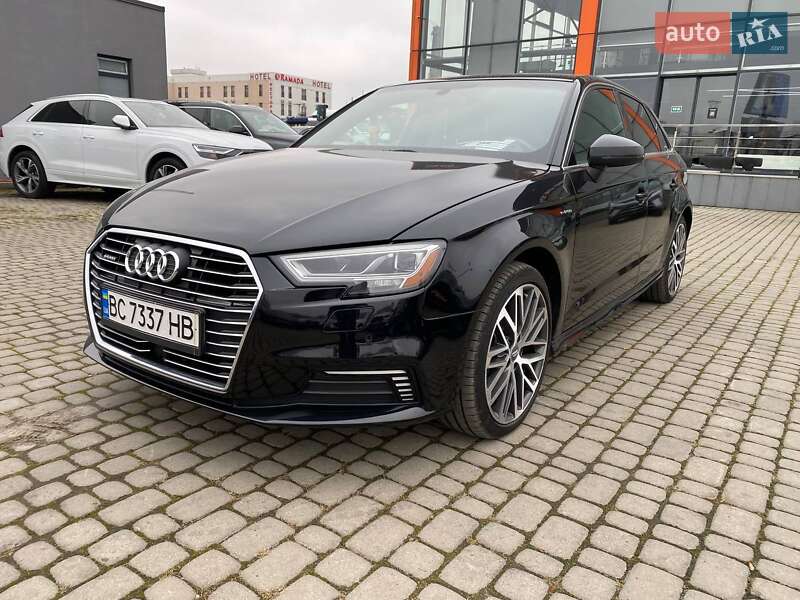 Хетчбек Audi A3 2018 в Львові