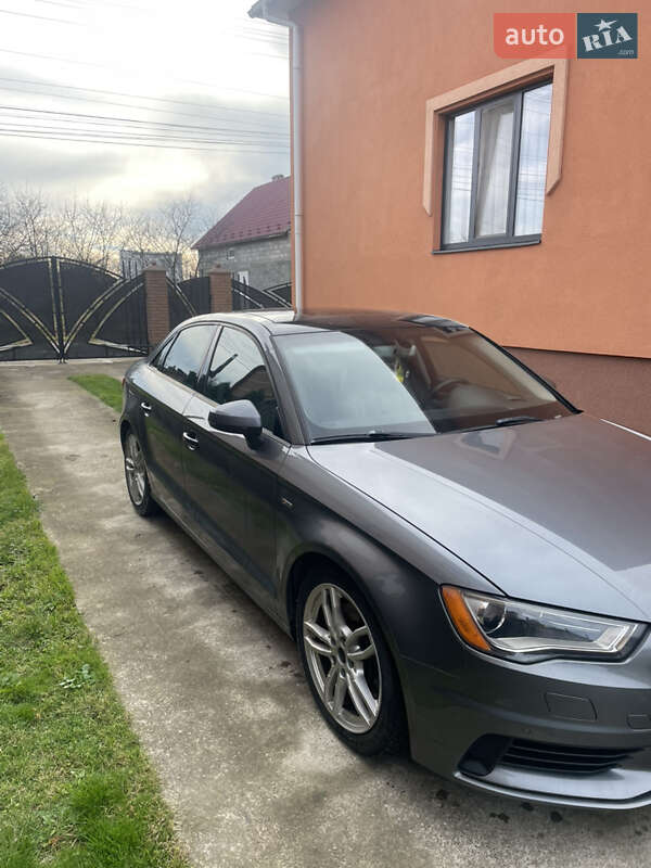 Седан Audi A3 2015 в Виноградове