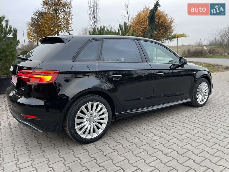 Хетчбек Audi A3 2017 в Луцьку фото 10 Хетчбек Audi A3 2017 в Луцьку