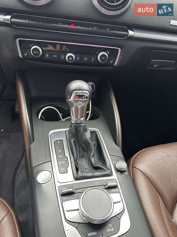 Седан Audi A3 2015 в Києві