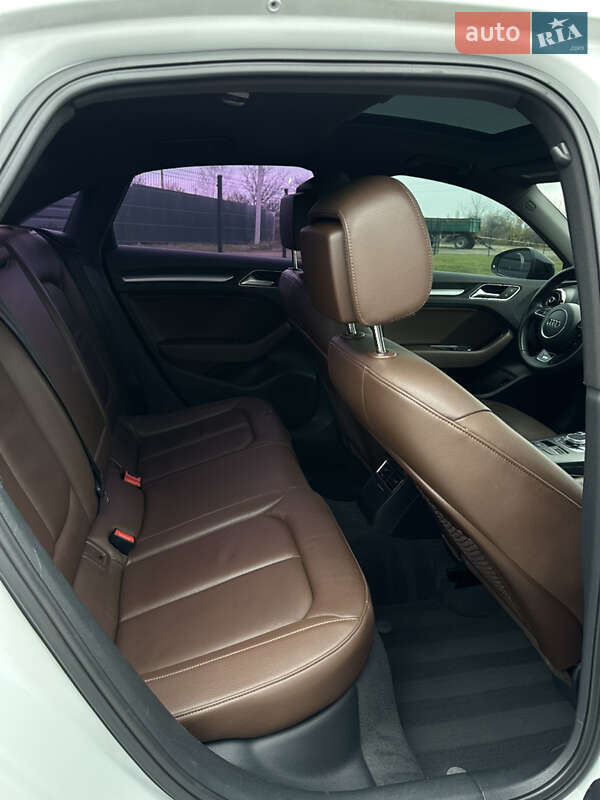 Седан Audi A3 2015 в Києві