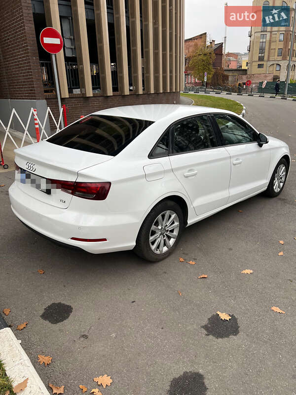Хетчбек Audi A3 2015 в Харкові