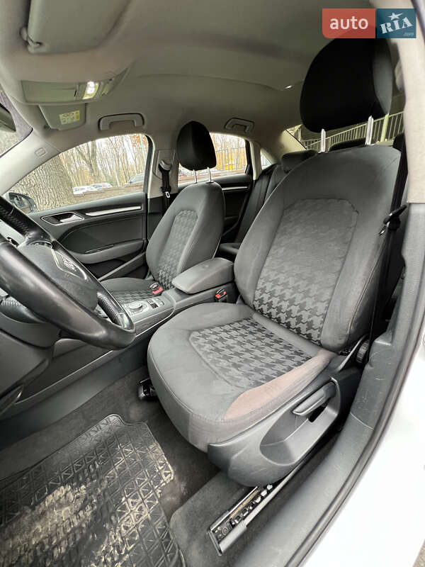 Хетчбек Audi A3 2015 в Харкові