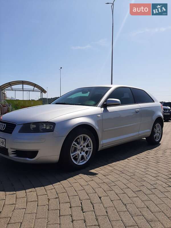 Хетчбек Audi A3 2003 в Мукачевому