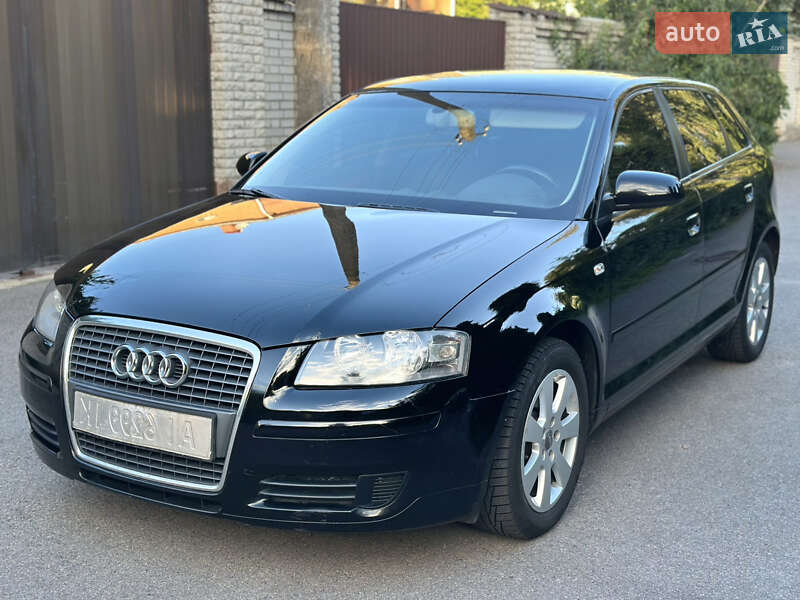 Хэтчбек Audi A3 2008 в Киеве