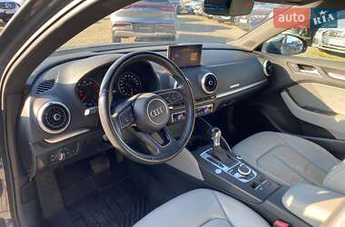 Седан Audi A3 2017 в Львове