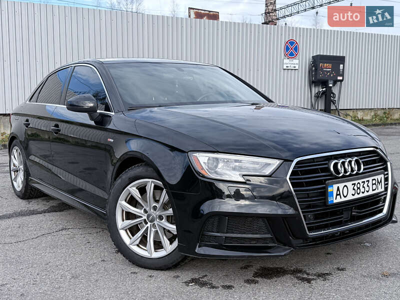Седан Audi A3 2017 в Сваляве