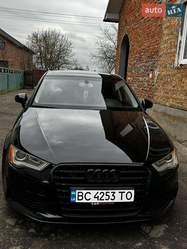 Седан Audi A3 2015 в Львові