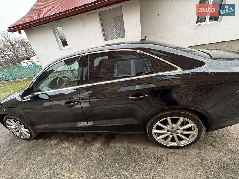 Седан Audi A3 2015 в Львові