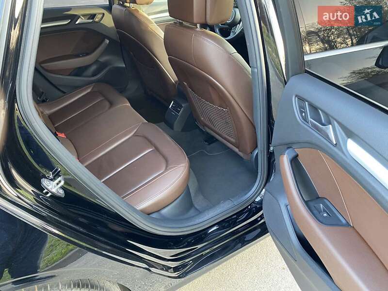Седан Audi A3 2017 в Киеве