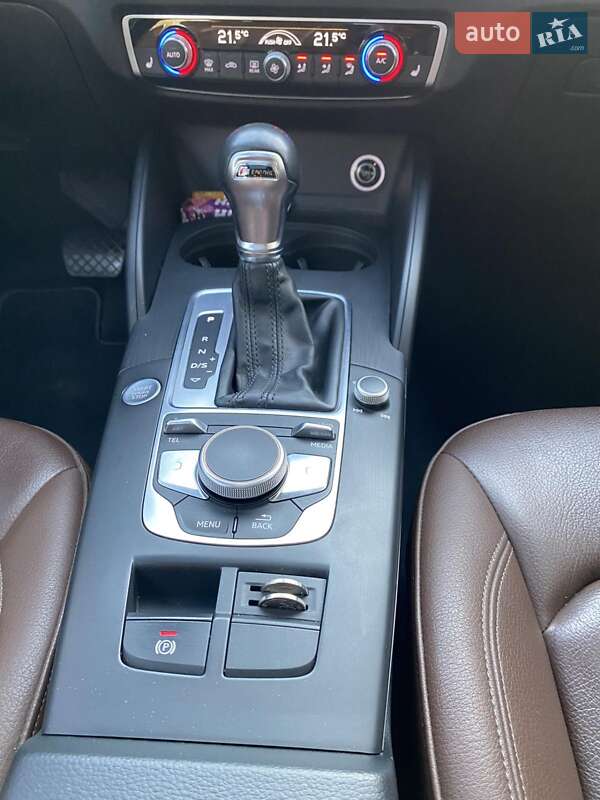 Седан Audi A3 2017 в Киеве