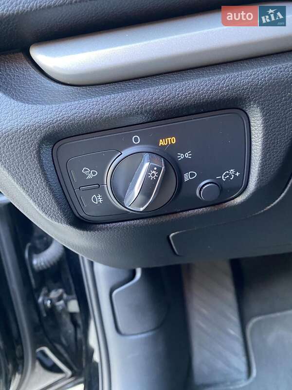 Седан Audi A3 2017 в Киеве