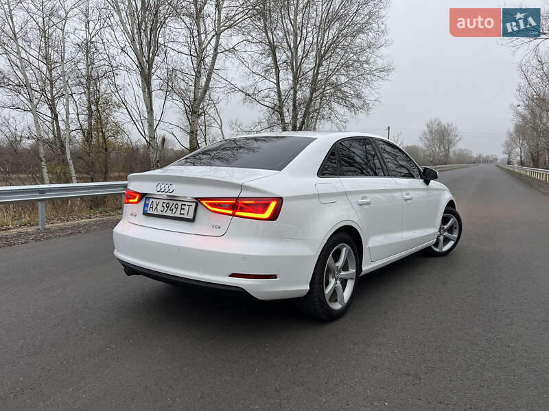 Седан Audi A3 2015 в Балаклее