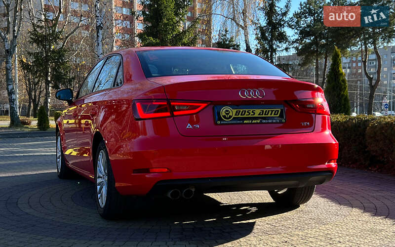 Седан Audi A3 2016 в Львові