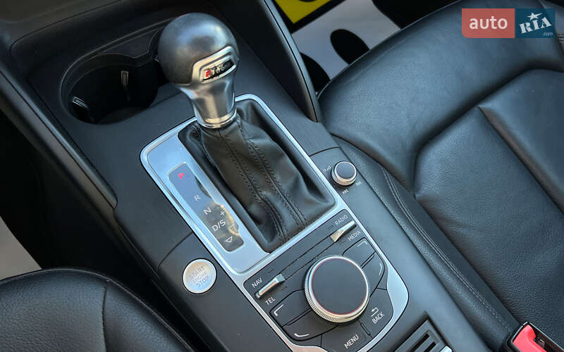 Седан Audi A3 2016 в Львові