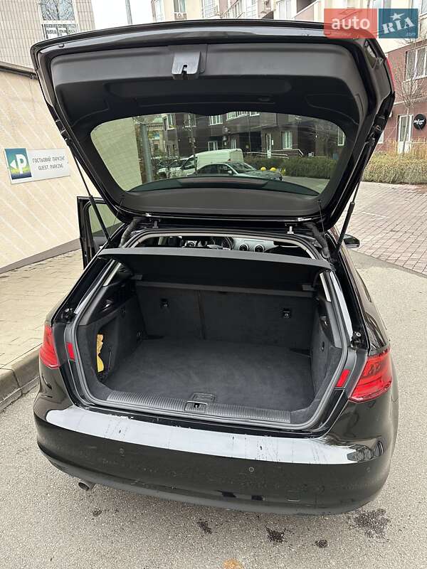 Хетчбек Audi A3 2015 в Києві фото 9 Хетчбек Audi A3 2015 в Києві