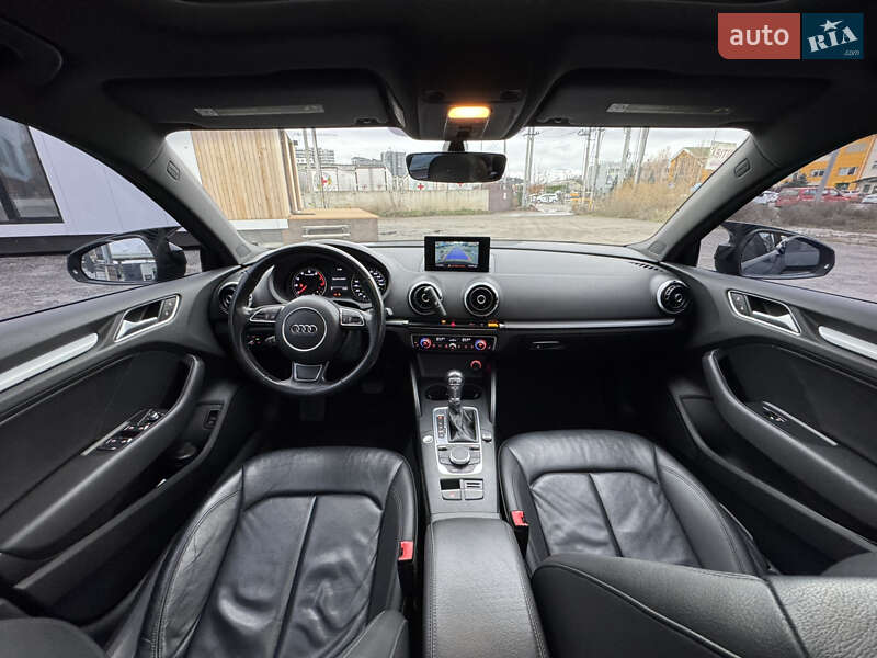 Седан Audi A3 2015 в Киеве