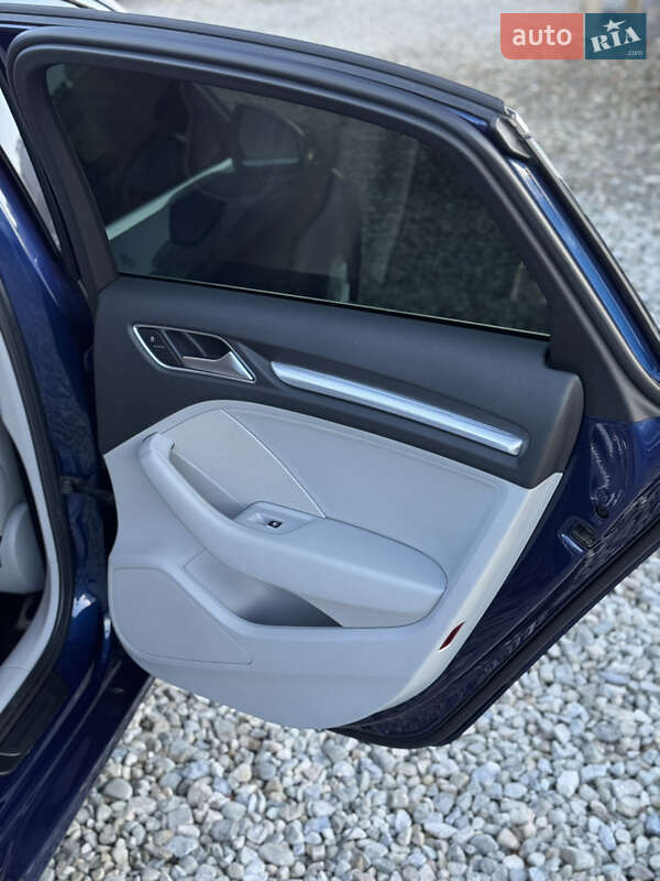 Седан Audi A3 2015 в Ивано-Франковске