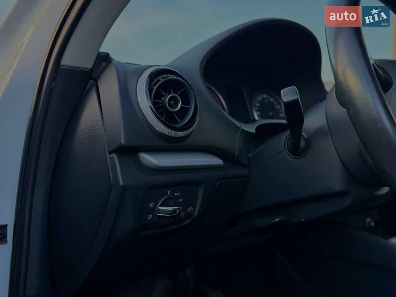Седан Audi A3 2015 в Львове фото 10 Седан Audi A3 2015 в Львове