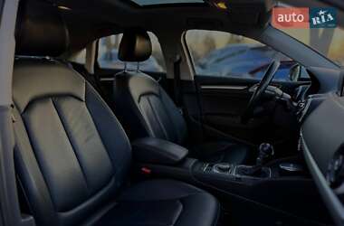 Седан Audi A3 2015 в Львове