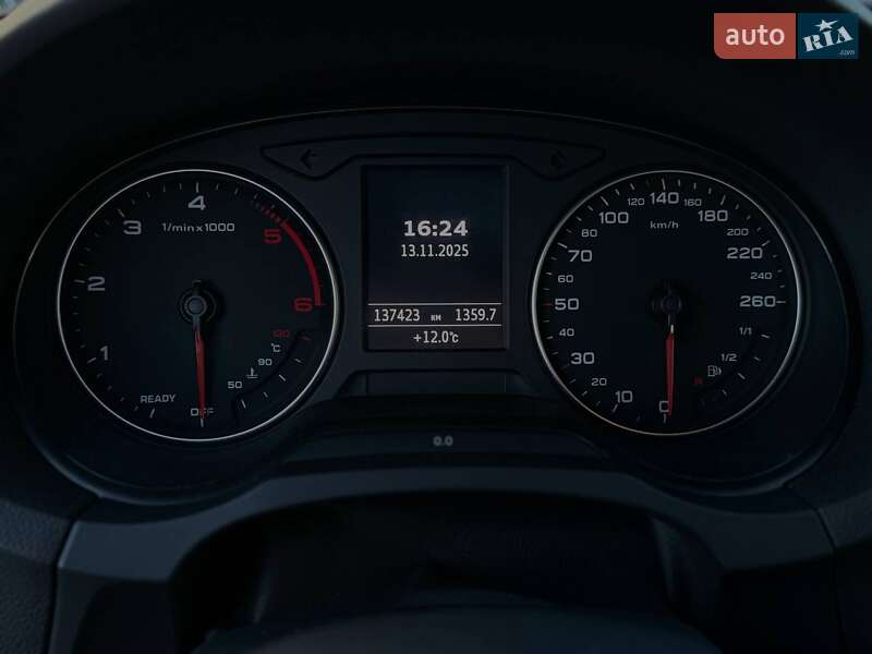 Седан Audi A3 2015 в Львове