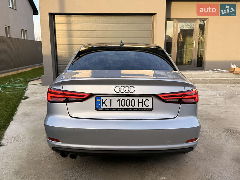 Седан Audi A3 2014 в Києві