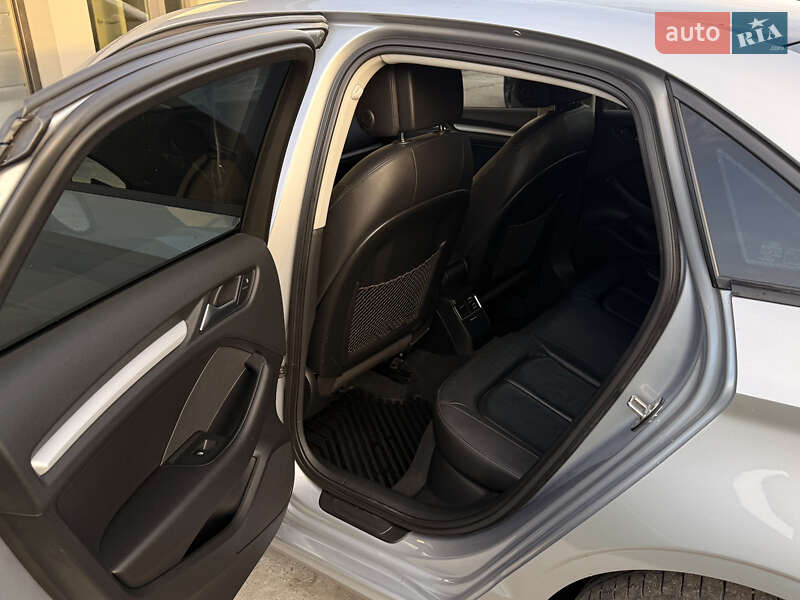 Седан Audi A3 2014 в Києві