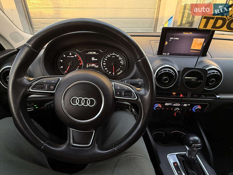 Седан Audi A3 2014 в Києві