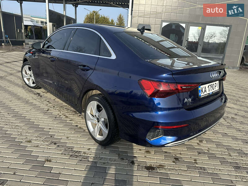 Седан Audi A3 2022 в Вишневому фото 20 Седан Audi A3 2022 в Вишневому