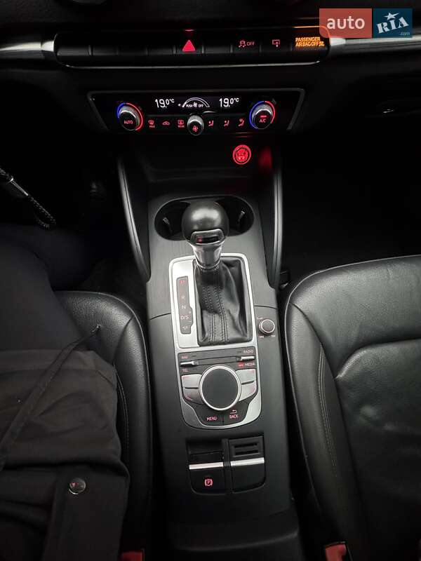 Седан Audi A3 2015 в Киеве фото 10 Седан Audi A3 2015 в Киеве
