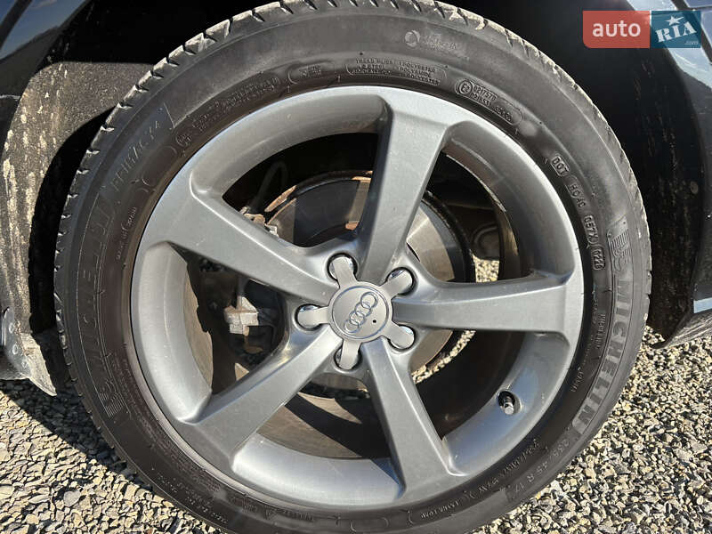 Седан Audi A3 2014 в Тернополі