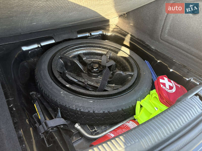 Седан Audi A3 2014 в Тернополі