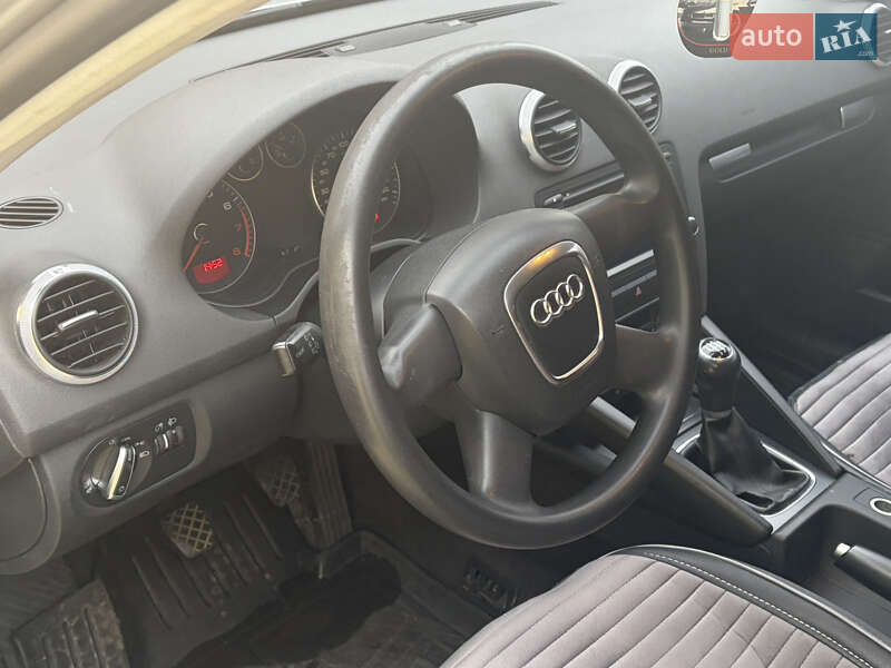 Хетчбек Audi A3 2010 в Береговому фото 9 Хетчбек Audi A3 2010 в Береговому