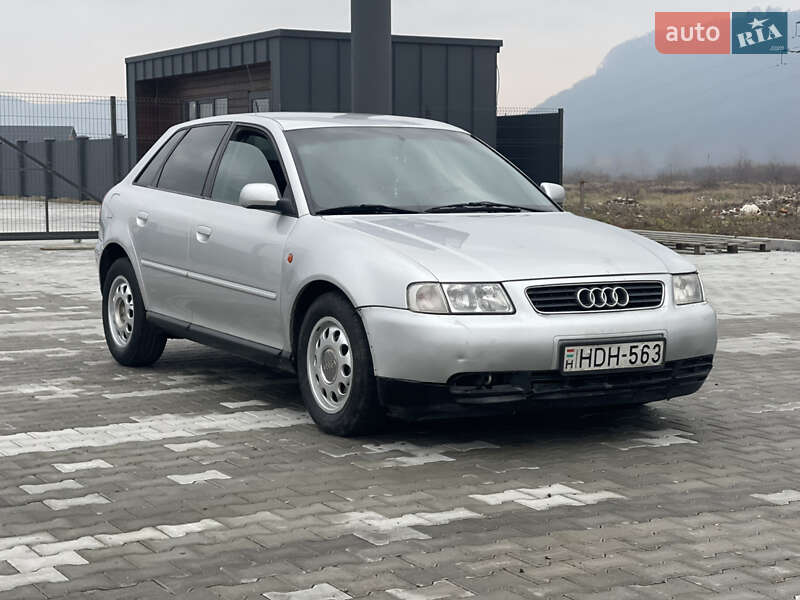 Хетчбек Audi A3 2001 в Хусті