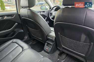 Седан Audi A3 2015 в Львове