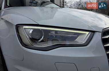 Седан Audi A3 2015 в Львове
