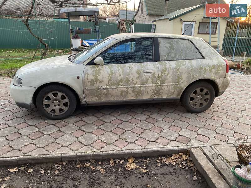 Хетчбек Audi A3 2000 в Дніпрі