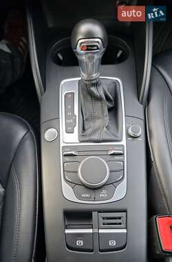 Седан Audi A3 2015 в Львове