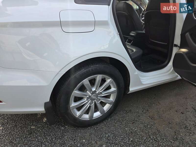 Седан Audi A3 2016 в Львове фото 39 Седан Audi A3 2016 в Львове