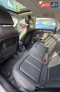 Седан Audi A3 2015 в Львове