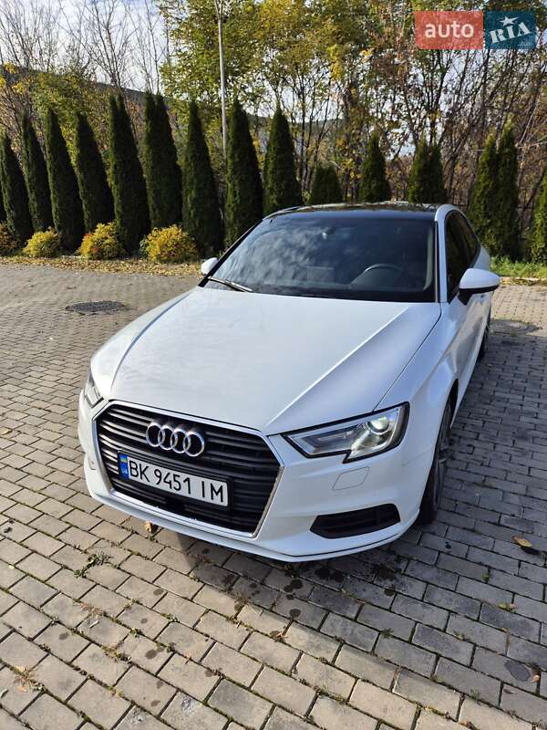 Седан Audi A3 2017 в Рівному фото 7 Седан Audi A3 2017 в Рівному