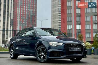 Седан Audi A3 2017 в Киеве