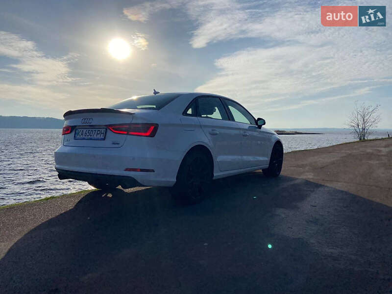 Седан Audi A3 2015 в Киеве