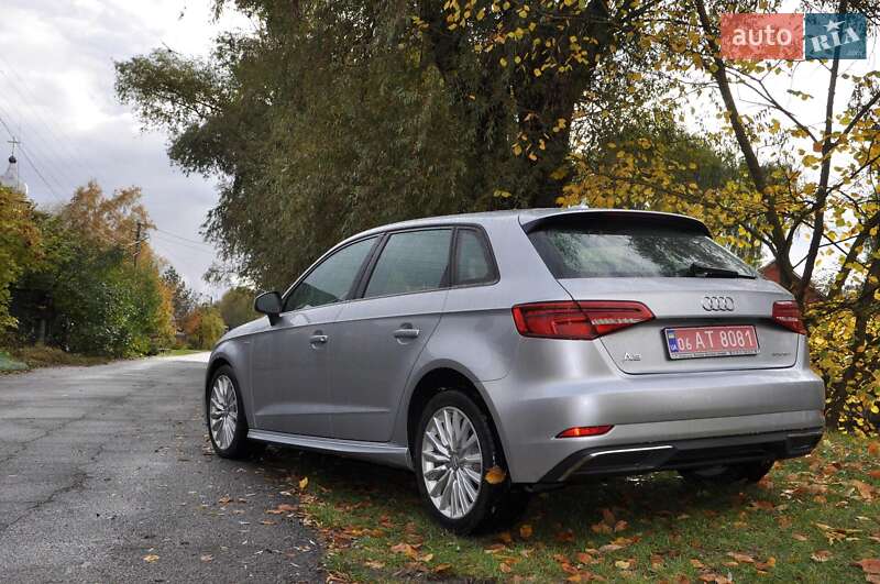 Хэтчбек Audi A3 2017 в Киеве фото 6 Хэтчбек Audi A3 2017 в Киеве